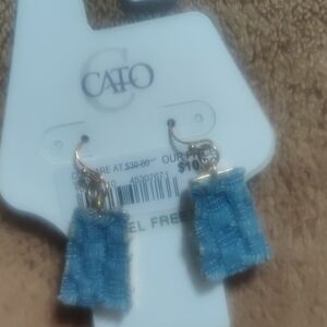 💕5 For25💕Cato Textured Blue Earrings